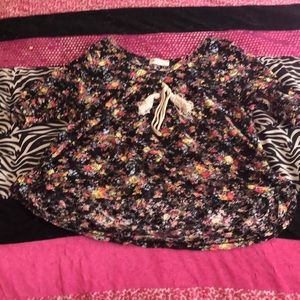 See through Large top with floral designs